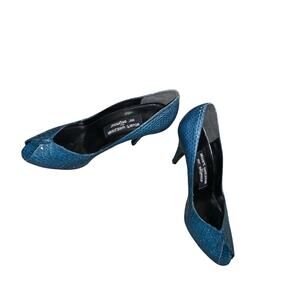 Stuart Weitzman Mr. Seymour Blue Snakeskin Peep Toe Heels Size 8